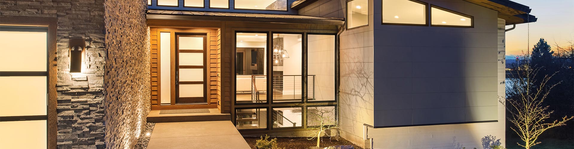 Architektenhaus mit indirekter Beleuchtung